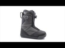 Load and play video in Gallery viewer, Thirtytwo STW Boa Snowboard Boot 2025