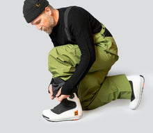 Load image into Gallery viewer, Skyline Fuse 3L Guide Bib Pant 2026