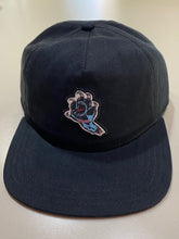 Load image into Gallery viewer, Funtastik Screaming Paw hat