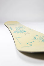 Load image into Gallery viewer, Capita Pathfinder Snowboard 2027
