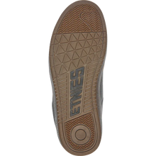 Load image into Gallery viewer, Etnies Kingpin Carbon
