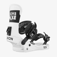 Load image into Gallery viewer, Union Force Classic Bomb Hole Limited Edition Snowboard Binding 2026
