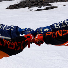 Load image into Gallery viewer, Howl Souvenir x Howl Glove 2026
