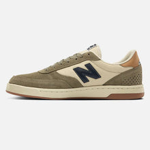 Load image into Gallery viewer, NB Numeric 440 Skate Shoes - NM440GNT - Green/Navy
